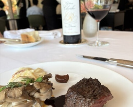 Dinner at Restaurant Moliere (レストラン・モリエール)