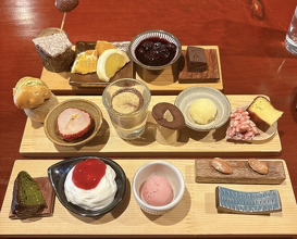 Dinner at Restaurant SNOW (レストラン スノゥ)