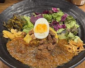 Dinner at SPICY CURRY Roka (SPICY CURRY 魯珈)