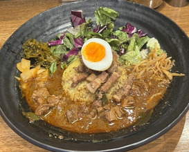 Dinner at SPICY CURRY Roka (SPICY CURRY 魯珈)