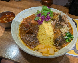 Dinner at SPICY CURRY Roka (SPICY CURRY 魯珈)
