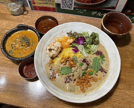 Dinner at SPICY CURRY Roka (SPICY CURRY 魯珈)