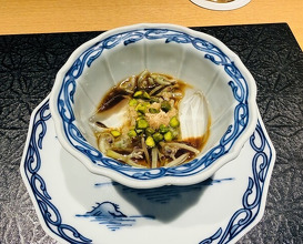 Dinner at Shin Zen Bi (眞善美)
