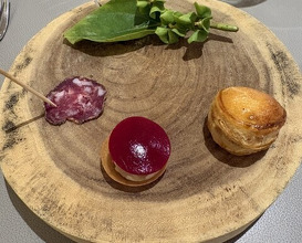 Dinner at SOUS-SUS (スシュ)