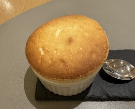 Dinner at SOUS-SUS (スシュ)