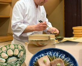 Dinner at Nihonbashi Kakigaracho Sugita