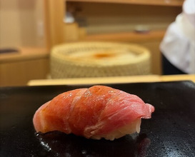 Dinner at Nihonbashi Kakigaracho Sugita
