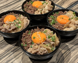 Dinner at Yakiniku Jumbo Hanare (焼肉 ジャンボ はなれ)