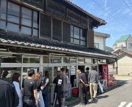 Dinner at Suzaki Shokuryohin Ten (須崎食料品店)