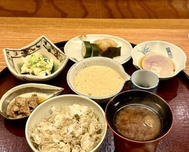 Dinner at Japanese cuisine Tagetsu (日本料理 太月)