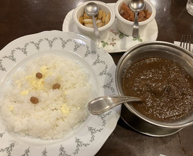 Dinner at European Curry Tomato (トマト)