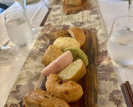 Dinner at Une Fleur (Une Fleur)