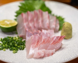 Dinner at Uotora (魚虎)