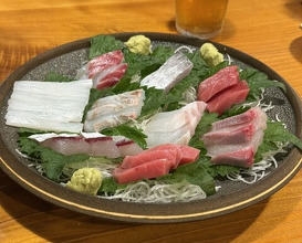 Dinner at Uotora (魚虎)