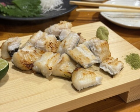 Dinner at Uotora (魚虎)