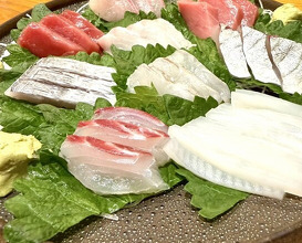 Dinner at Uotora (魚虎)