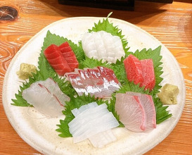 Dinner at Uotora (魚虎)