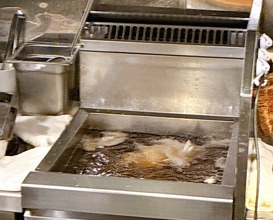 Dinner at Uotora (魚虎)