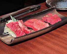 Dinner at Yoroniku