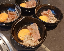 Dinner at YORONIKU TOKYO
