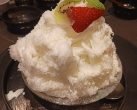 Dinner at YORONIKU TOKYO