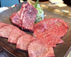 Dinner at YORONIKU TOKYO
