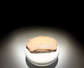 Dinner at Trace (トレイス)