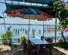Dinner at Đầm Lập An