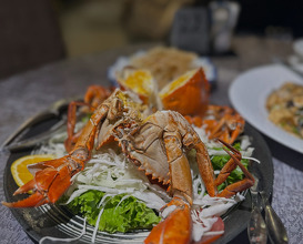 Dinner at 新東南海鮮餐廳 松山店