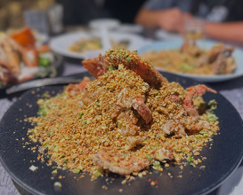Dinner at 新東南海鮮餐廳 松山店