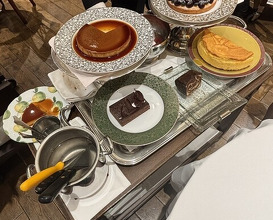 Dinner at Chez Inno (シェ・イノ)