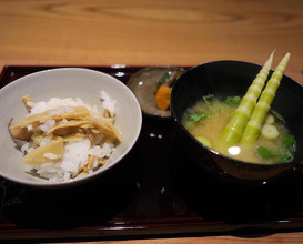 Dinner at Dewa Ya (出羽屋)