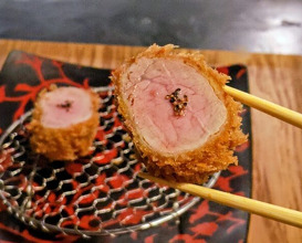 Dinner at Tonkatsu Fujii (とんかつ ふじ井)