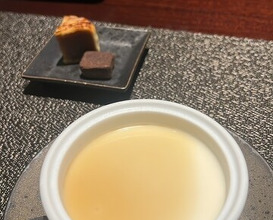 Dinner at Chinese Hanten Fureika (中国飯店 富麗華)