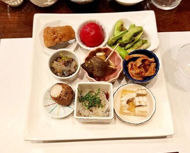 Dinner at Gatagata Ya (潟潟ヤ)