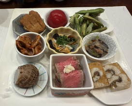 Dinner at Gatagata Ya (潟潟ヤ)