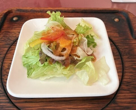 Dinner at Sumiyaki Hamburger Steak Gyusen (炭焼ハンバーグ 牛船)