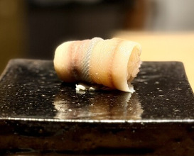 Dinner at HATSUNEZUSHI (初音鮨)