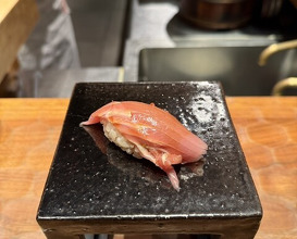 Dinner at HATSUNEZUSHI (初音鮨)