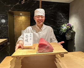 Dinner at HATSUNEZUSHI (初音鮨)