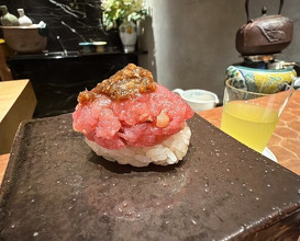 Dinner at HATSUNEZUSHI (初音鮨)