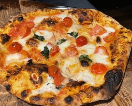 Dinner at IL PIZZAIOLO (イル・ピッツァイオーロ)