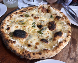Dinner at IL PIZZAIOLO (イル・ピッツァイオーロ)