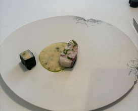 Dinner at Installation Table ENSO L'asymetrie du calme (Installation Table ENSO L'asymetrie du calme)