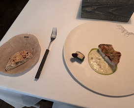 Dinner at Installation Table ENSO L'asymetrie du calme (Installation Table ENSO L'asymetrie du calme)