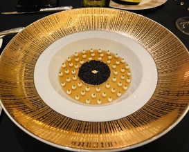 Dinner at Gastronomy Joel Robuchon (ガストロノミー ジョエル・ロブション)