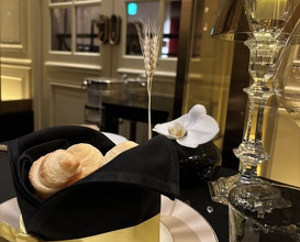 Dinner at Gastronomy Joel Robuchon (ガストロノミー ジョエル・ロブション)