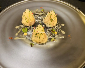 Dinner at Gastronomy Joel Robuchon (ガストロノミー ジョエル・ロブション)