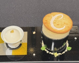 Dinner at Gastronomy Joel Robuchon (ガストロノミー ジョエル・ロブション)