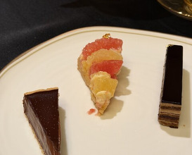 Dinner at Gastronomy Joel Robuchon (ガストロノミー ジョエル・ロブション)